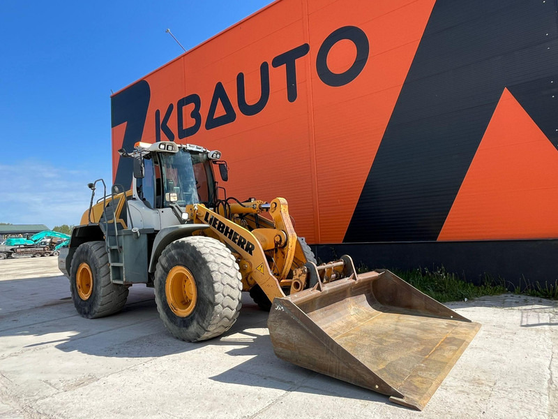 Liebherr L 550 4X4 AC / CENTRL LUBRICATION / SCALES - Riteņu iekrāvējs: foto 3 Liebherr L 550 4X4 AC / CENTRL LUBRICATION / SCALES - Riteņu iekrāvējs: foto 3