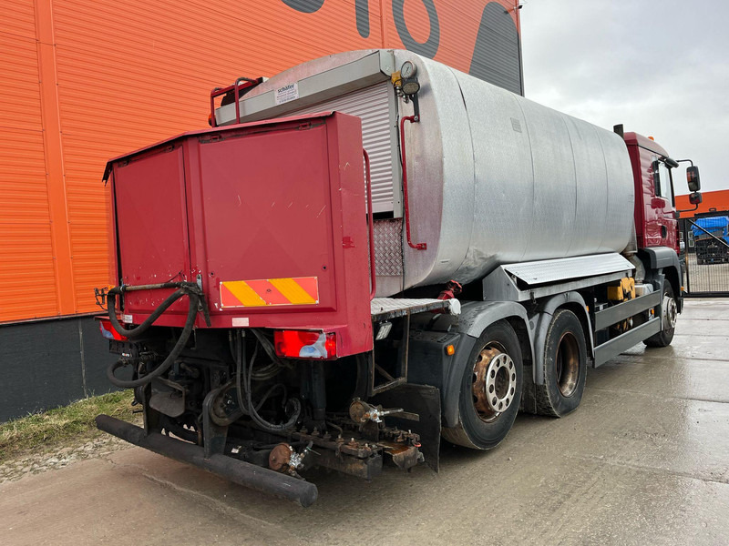 MAN TGA 26.360 6X2 Schäfer SRH 10000 / 3105 hours - Autocisterna: foto 5 MAN TGA 26.360 6X2 Schäfer SRH 10000 / 3105 hours - Autocisterna: foto 5