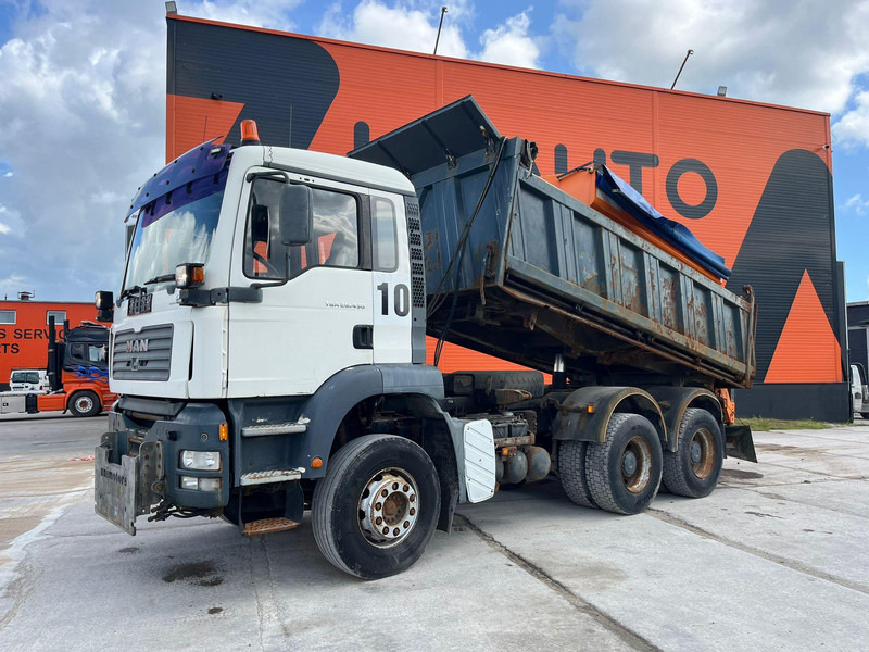 MAN TGA 26.430 6x4 BOX L=5014 mm / POSSIBLE TO BUY WITH SPREADER Schmidt stratos B60 - Kravas automašīna pašizgāzējs: foto 2 MAN TGA 26.430 6x4 BOX L=5014 mm / POSSIBLE TO BUY WITH SPREADER Schmidt stratos B60 - Kravas automašīna pašizgāzējs: foto 2