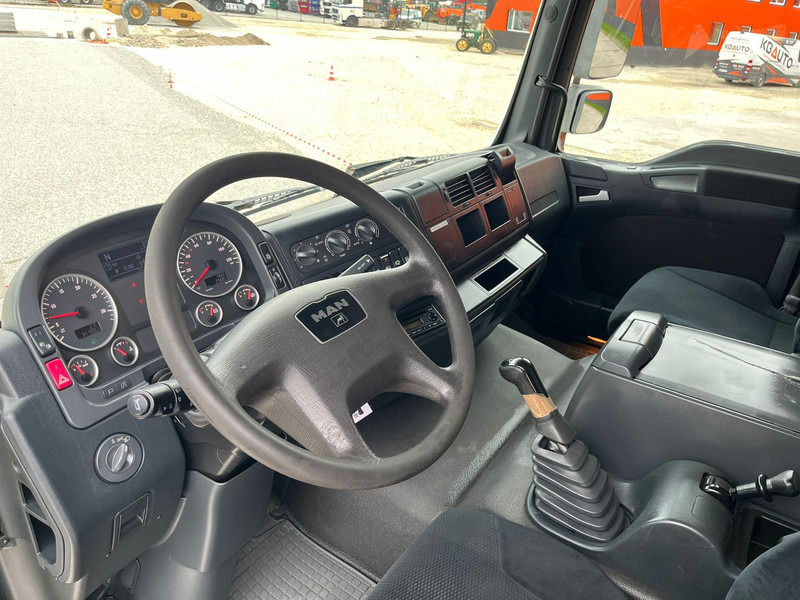 Kravas automašīna ar slēgto virsbūvi MAN TGL 12.220 4x2 BOX L=5945 mm: foto 14