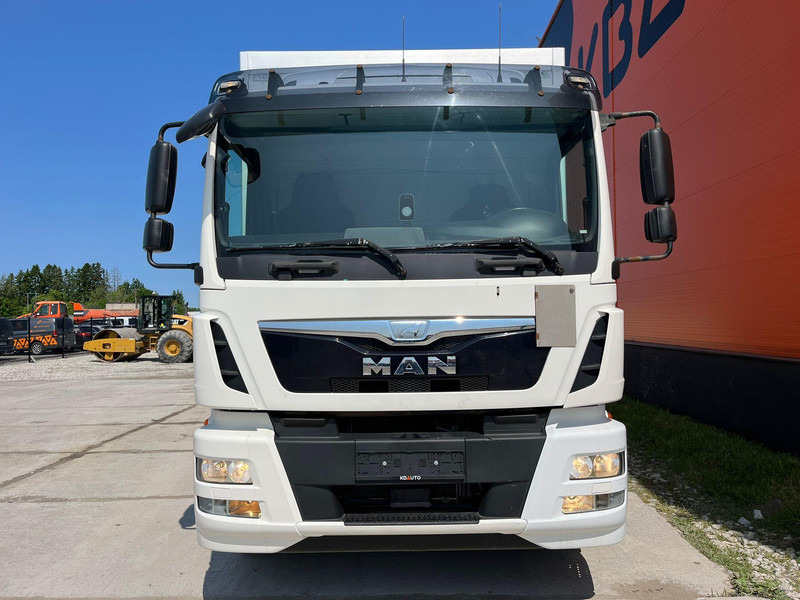 MAN TGM 18.290 4x2 BOX L=7543 mm - Kravas automašīna ar slēgto virsbūvi: foto 3 MAN TGM 18.290 4x2 BOX L=7543 mm - Kravas automašīna ar slēgto virsbūvi: foto 3