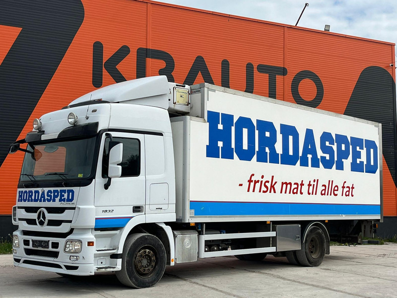 Mercedes-Benz Actros 1832 4x2 SUPRA 850 Mt / BOX L=8226 mm - Kravas automašīna refrižerators: foto 1 Mercedes-Benz Actros 1832 4x2 SUPRA 850 Mt / BOX L=8226 mm - Kravas automašīna refrižerators: foto 1
