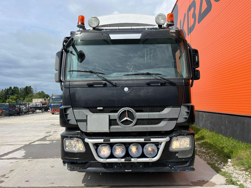 Mercedes-Benz Actros 2536 6x2*4 PK18002 / BOX L=6965 mm - Šasija kravas automašīna, Kravas auto ar manipulatoru: foto 2 Mercedes-Benz Actros 2536 6x2*4 PK18002 / BOX L=6965 mm - Šasija kravas automašīna, Kravas auto ar manipulatoru: foto 2