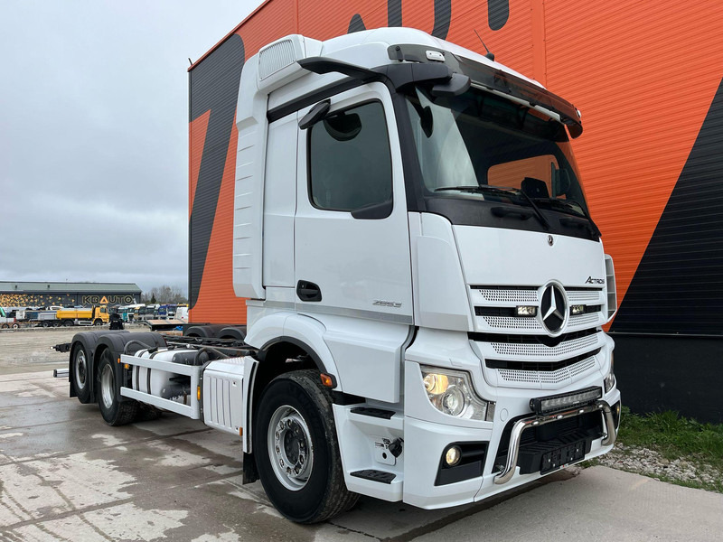 Mercedes-Benz Actros 2553 6x2*4 PTO / CHASSIS L=7128 mm - Šasija kravas automašīna: foto 4 Mercedes-Benz Actros 2553 6x2*4 PTO / CHASSIS L=7128 mm - Šasija kravas automašīna: foto 4