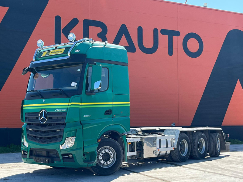 Mercedes-Benz Actros 3563 8x4*4 RETARDER / CHASSIS L=7358 mm - Šasija kravas automašīna: foto 1 Mercedes-Benz Actros 3563 8x4*4 RETARDER / CHASSIS L=7358 mm - Šasija kravas automašīna: foto 1