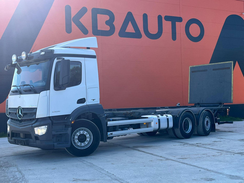 Mercedes-Benz Antos 2535 6x2*4 CHASSIS L=7788 mm - Konteineru vedējs/ Kravas automašīna ar noņemamā virsbūve: foto 1 Mercedes-Benz Antos 2535 6x2*4 CHASSIS L=7788 mm - Konteineru vedējs/ Kravas automašīna ar noņemamā virsbūve: foto 1