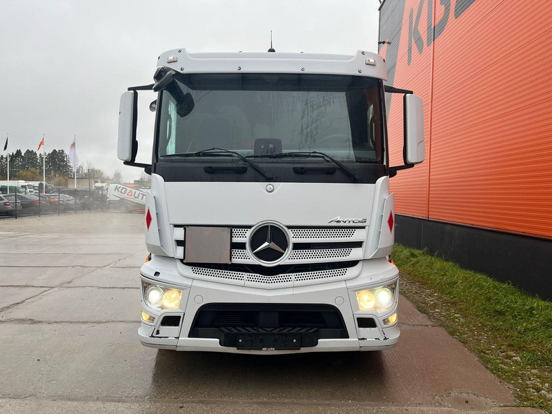 Mercedes-Benz Antos 2543 6x2*4 LIFTABLE BOX ROOF / BOX L=7773 mm - Kravas automašīna ar slēgto virsbūvi: foto 2 Mercedes-Benz Antos 2543 6x2*4 LIFTABLE BOX ROOF / BOX L=7773 mm - Kravas automašīna ar slēgto virsbūvi: foto 2