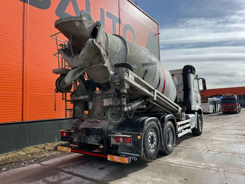 Mercedes-Benz Arocs 2636 6x2*4 SARAKA 9 m3 / SARAKS HR-11 10 m CHUTE - Betonvedējs: foto 5 Mercedes-Benz Arocs 2636 6x2*4 SARAKA 9 m3 / SARAKS HR-11 10 m CHUTE - Betonvedējs: foto 5