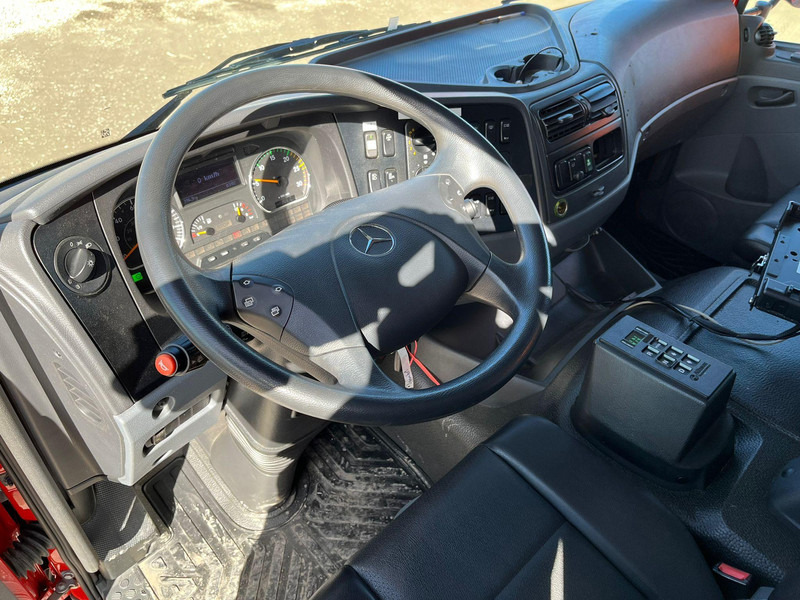 Ugunsdzēsēju mašīna Mercedes-Benz Atego 1329 4x2: foto 18 Ugunsdzēsēju mašīna Mercedes-Benz Atego 1329 4x2: foto 18