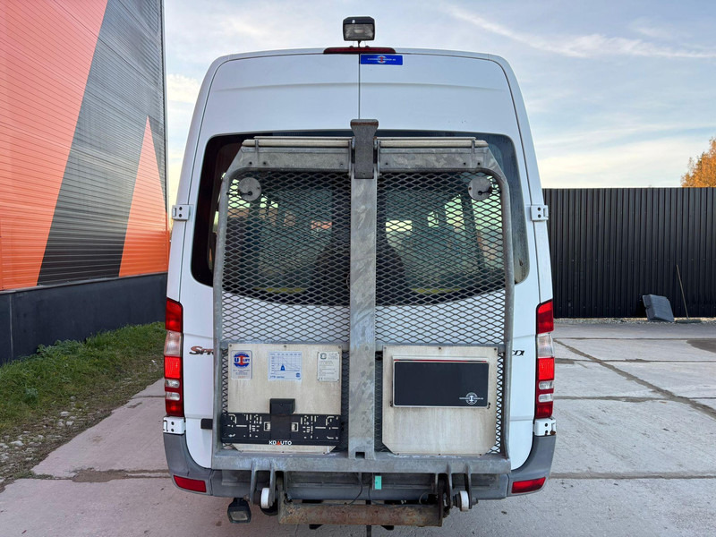 Mercedes-Benz Sprinter 516 CDI 12 SEATS / WHEELCHAIR LIFT līzingu Mercedes-Benz Sprinter 516 CDI 12 SEATS / WHEELCHAIR LIFT: foto 6
