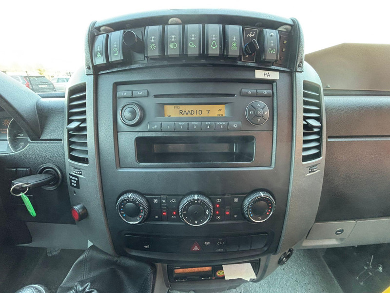 Mercedes-Benz Sprinter 516 CDI 12 SEATS / WHEELCHAIR LIFT līzingu Mercedes-Benz Sprinter 516 CDI 12 SEATS / WHEELCHAIR LIFT: foto 12