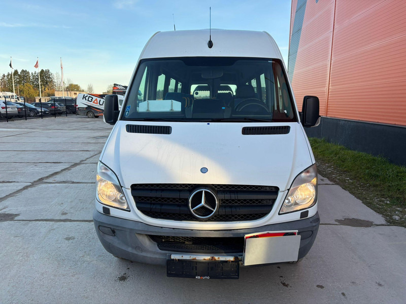 Mercedes-Benz Sprinter 516 CDI 12 SEATS / WHEELCHAIR LIFT - Mikroautobuss, Pasažieru furgons: foto 2 Mercedes-Benz Sprinter 516 CDI 12 SEATS / WHEELCHAIR LIFT - Mikroautobuss, Pasažieru furgons: foto 2