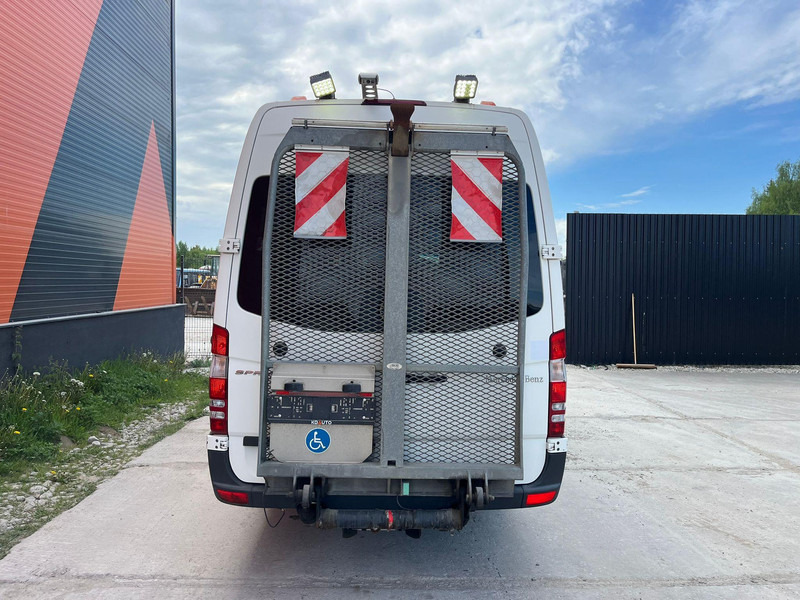 Mikroautobuss, Pasažieru furgons Mercedes-Benz Sprinter 516 CDI 17 SEATS / DRIVER AC: foto 6
