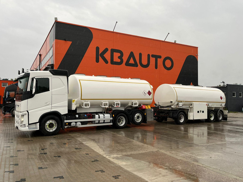 ROHR ANH-A-ZE 26 TOTAL CAPACITY 29900 I / 8250+6750+6850+8050 I - Piekabe cisterna: foto 2 ROHR ANH-A-ZE 26 TOTAL CAPACITY 29900 I / 8250+6750+6850+8050 I - Piekabe cisterna: foto 2