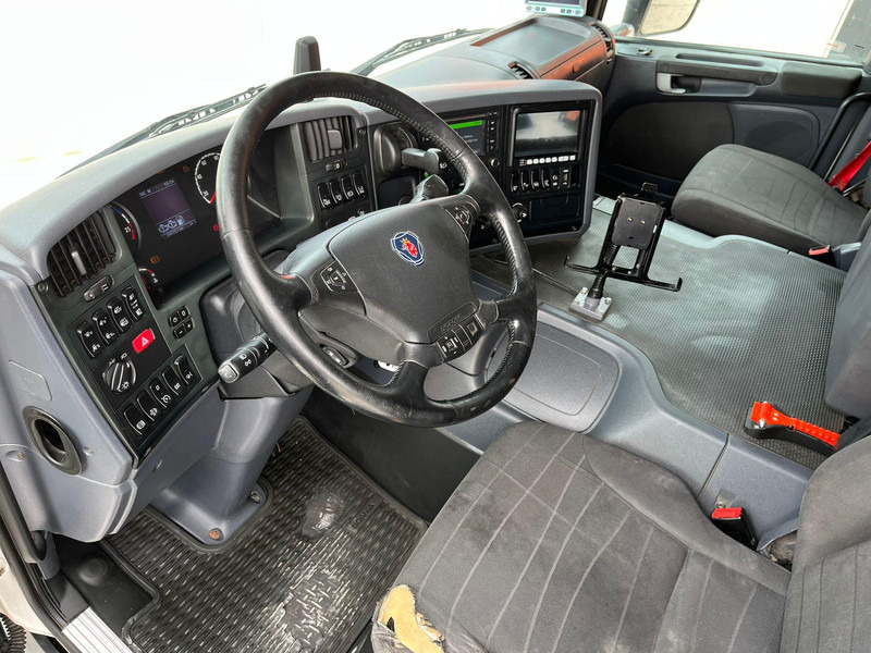 Kravas automašīna ar slēgto virsbūvi Scania P 360 6x2*4 BOX L=9718 mm: foto 15