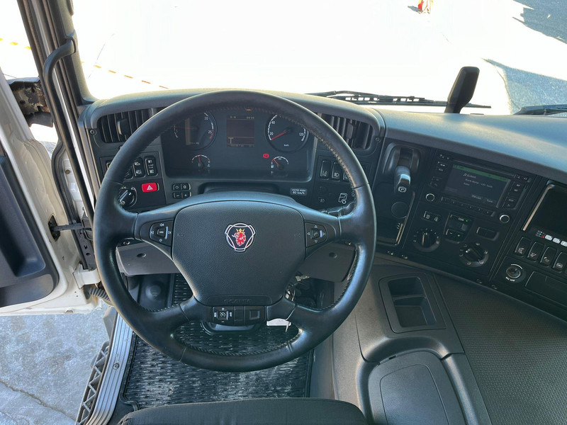 Kravas automašīna ar slēgto virsbūvi Scania P 360 6x2*4 BOX L=9725 mm: foto 16