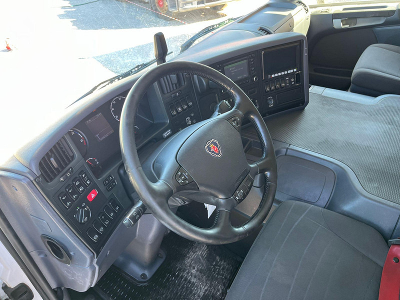Kravas automašīna ar slēgto virsbūvi Scania P 360 6x2*4 BOX L=9725 mm: foto 15