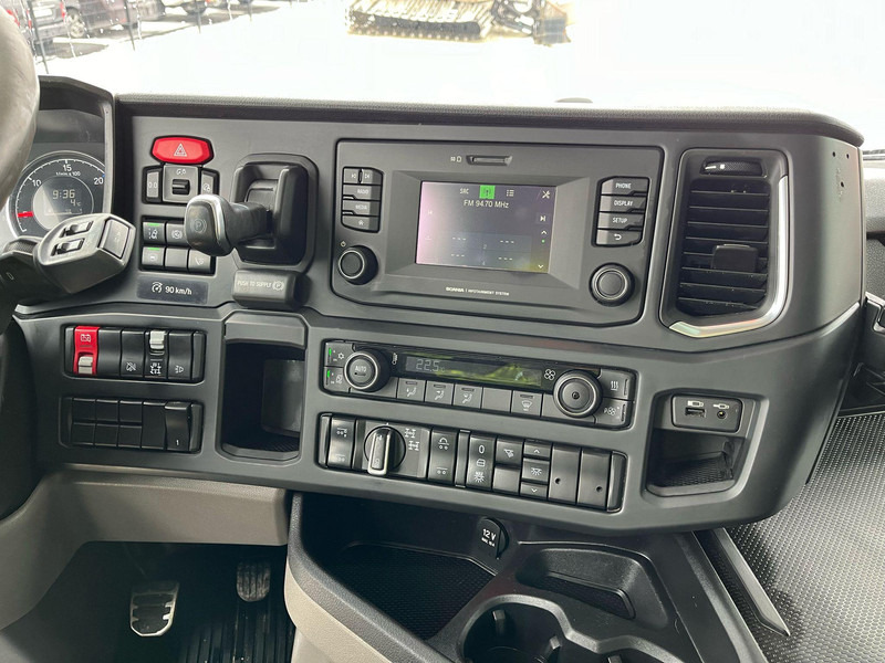 Kokvedējs, Kravas auto ar manipulatoru pārvadāšana koksnes Scania R 520 8x4*4 RETARDER: foto 17