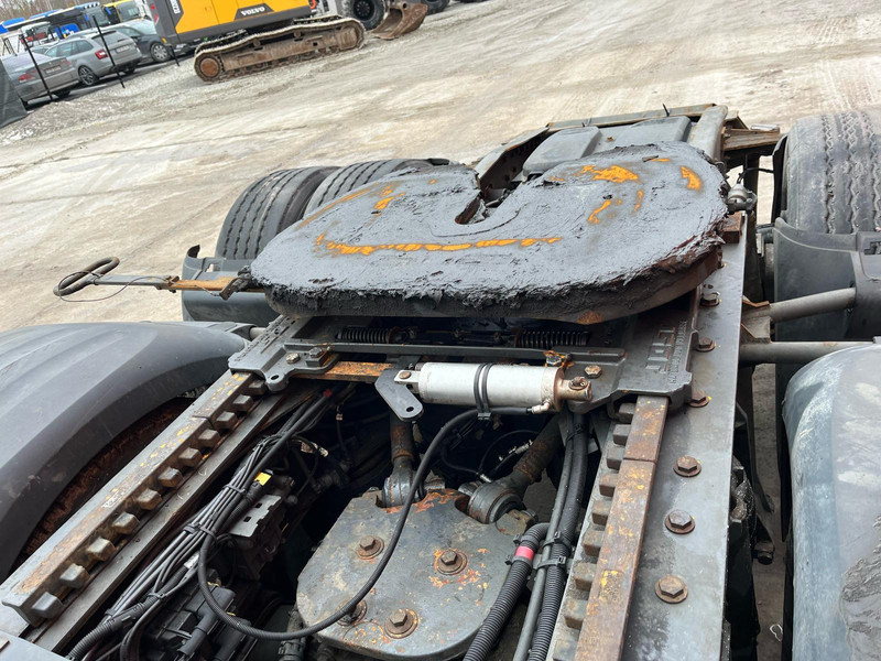 Vilcējs DAF XF 530 6x2 RETARDER / DOUBLE BOGIE: foto 13