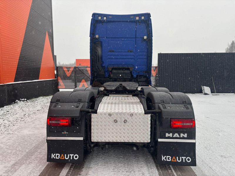 Vilcējs MAN TGX 28.580 6x2 XXL CAB / INTARDER / DOUBLE BOGIE: foto 7