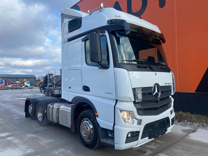 Mercedes-Benz Actros F 2553 6x2 BIG SPACE - Vilcējs: foto 4 Mercedes-Benz Actros F 2553 6x2 BIG SPACE - Vilcējs: foto 4