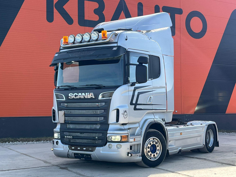 Scania R 560 4x2 CUSTOM INTERIOR - Vilcējs: foto 1 Scania R 560 4x2 CUSTOM INTERIOR - Vilcējs: foto 1