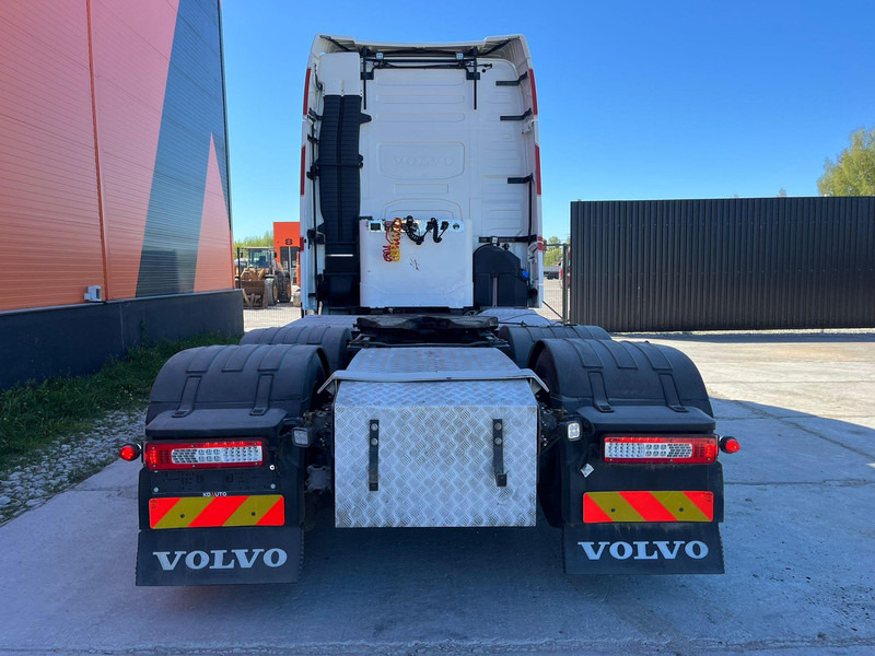 Vilcējs Volvo FH 16 750 6x2 RETARDER / HYDRAULICS / DOUBLE BOGIE / FULL AIR / ADR / GLOBE XL: foto 6