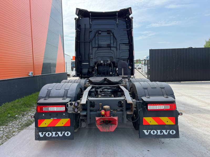 Volvo FH 16 750 6x4 GCW 76 ton / TANDEM AXLE LIFT - Vilcējs: foto 5 Volvo FH 16 750 6x4 GCW 76 ton / TANDEM AXLE LIFT - Vilcējs: foto 5