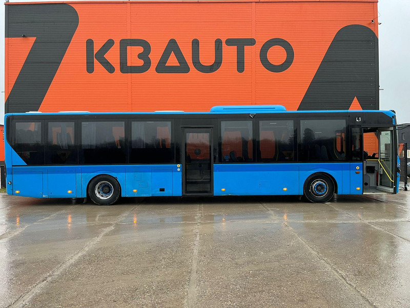 Pilsētas autobuss Volvo B8RLE 8900 4x2 47 SEATS / AC / AUXILIARY HEATING: foto 8