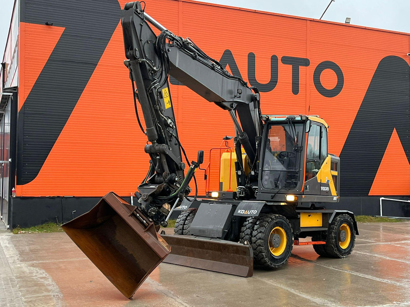 Volvo EWR 170 E ROTOTILT / AC / CENTRAL LUBRICATION - Riteņu ekskavators: foto 1 Volvo EWR 170 E ROTOTILT / AC / CENTRAL LUBRICATION - Riteņu ekskavators: foto 1