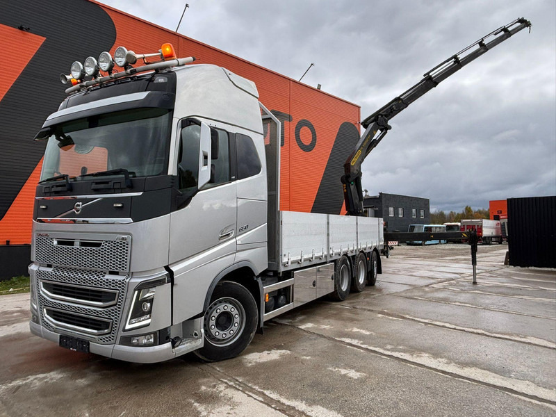 Volvo FH 16 650 8x4*4 PALFINGER PK 33002 EH / PLATFORM L=6779 mm - Bortu kravas automašīna/ Platforma, Kravas auto ar manipulatoru: foto 1 Volvo FH 16 650 8x4*4 PALFINGER PK 33002 EH / PLATFORM L=6779 mm - Bortu kravas automašīna/ Platforma, Kravas auto ar manipulatoru: foto 1