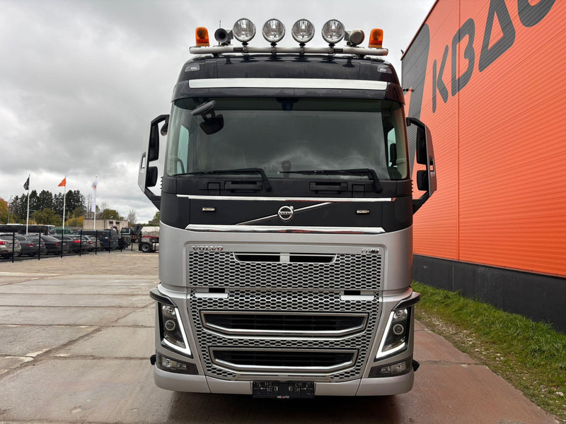 Volvo FH 16 650 8x4*4 PALFINGER PK 33002 EH / PLATFORM L=6779 mm - Bortu kravas automašīna/ Platforma, Kravas auto ar manipulatoru: foto 3 Volvo FH 16 650 8x4*4 PALFINGER PK 33002 EH / PLATFORM L=6779 mm - Bortu kravas automašīna/ Platforma, Kravas auto ar manipulatoru: foto 3