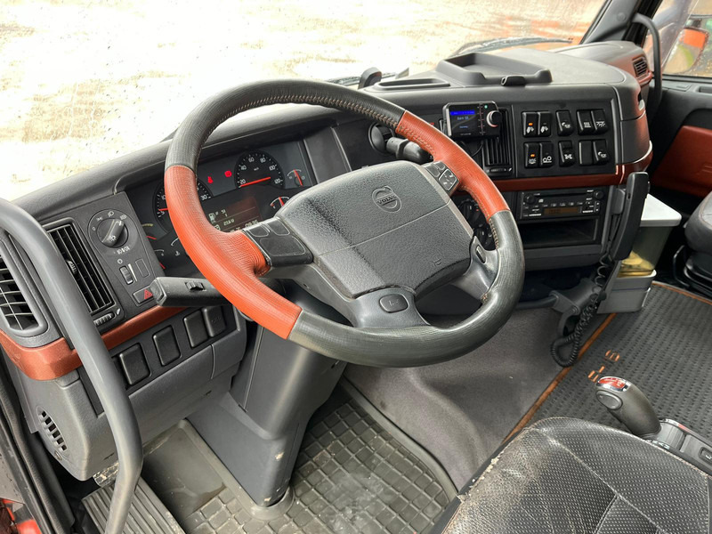 Volvo FH 16 660 6x4 VULCAN V-50 / 2x 15 ton Superwinch / RETARDER līzingu Volvo FH 16 660 6x4 VULCAN V-50 / 2x 15 ton Superwinch / RETARDER: foto 17