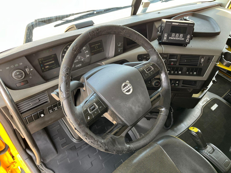 Kokvedējs, Kravas auto ar manipulatoru pārvadāšana koksnes Volvo FH 16 750 6x4 HYDRAULICS / CHASSIS L=8184 mm: foto 15 Kokvedējs, Kravas auto ar manipulatoru pārvadāšana koksnes Volvo FH 16 750 6x4 HYDRAULICS / CHASSIS L=8184 mm: foto 15