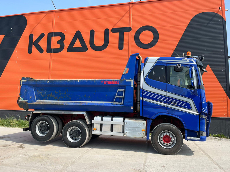 Volvo FH 16 750 6x4 RETARDER / TANDEM AXLE LIFT / BIG AXLES / BOX L=4732 mm - Kravas automašīna pašizgāzējs: foto 5 Volvo FH 16 750 6x4 RETARDER / TANDEM AXLE LIFT / BIG AXLES / BOX L=4732 mm - Kravas automašīna pašizgāzējs: foto 5