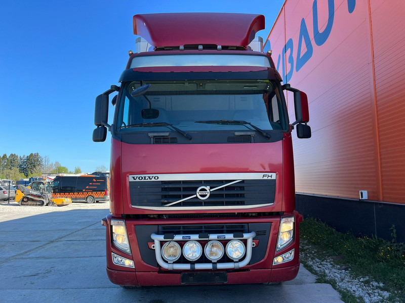 Volvo FH 440 6x2 FOR SALE AS CHASSIS / CHASSIS L=7400 mm - Šasija kravas automašīna: foto 2 Volvo FH 440 6x2 FOR SALE AS CHASSIS / CHASSIS L=7400 mm - Šasija kravas automašīna: foto 2