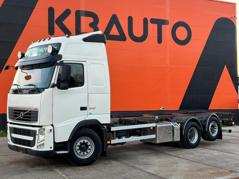 Volvo FH 540 6x2 LOW CHECKED MILEAGE ! / RETARDER / CHASSIS L=6975 mm - Šasija kravas automašīna: foto 1 Volvo FH 540 6x2 LOW CHECKED MILEAGE ! / RETARDER / CHASSIS L=6975 mm - Šasija kravas automašīna: foto 1