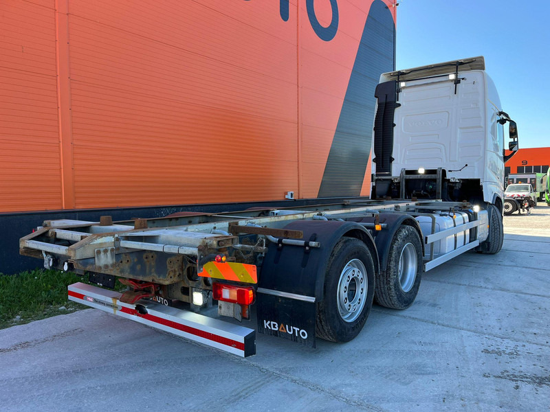 Volvo FH 540 6x2 RETARDER - Šasija kravas automašīna: foto 5 Volvo FH 540 6x2 RETARDER - Šasija kravas automašīna: foto 5