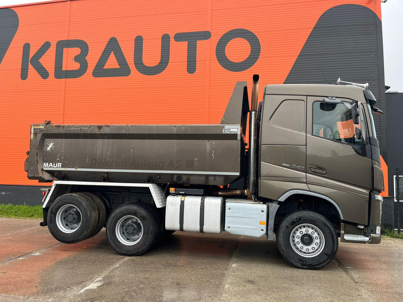 Volvo FH 540 6x4 RETARDER / TANDEM AXLE LIFT / BIG AXLES / BOX L=4487 mm - Kravas automašīna pašizgāzējs: foto 5 Volvo FH 540 6x4 RETARDER / TANDEM AXLE LIFT / BIG AXLES / BOX L=4487 mm - Kravas automašīna pašizgāzējs: foto 5
