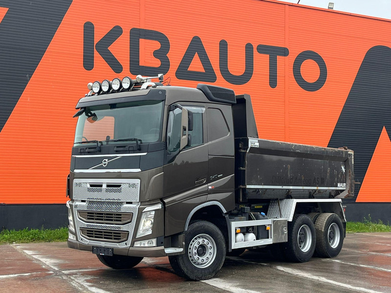 Volvo FH 540 6x4 RETARDER / TANDEM AXLE LIFT / BIG AXLES / BOX L=4487 mm - Kravas automašīna pašizgāzējs: foto 1 Volvo FH 540 6x4 RETARDER / TANDEM AXLE LIFT / BIG AXLES / BOX L=4487 mm - Kravas automašīna pašizgāzējs: foto 1
