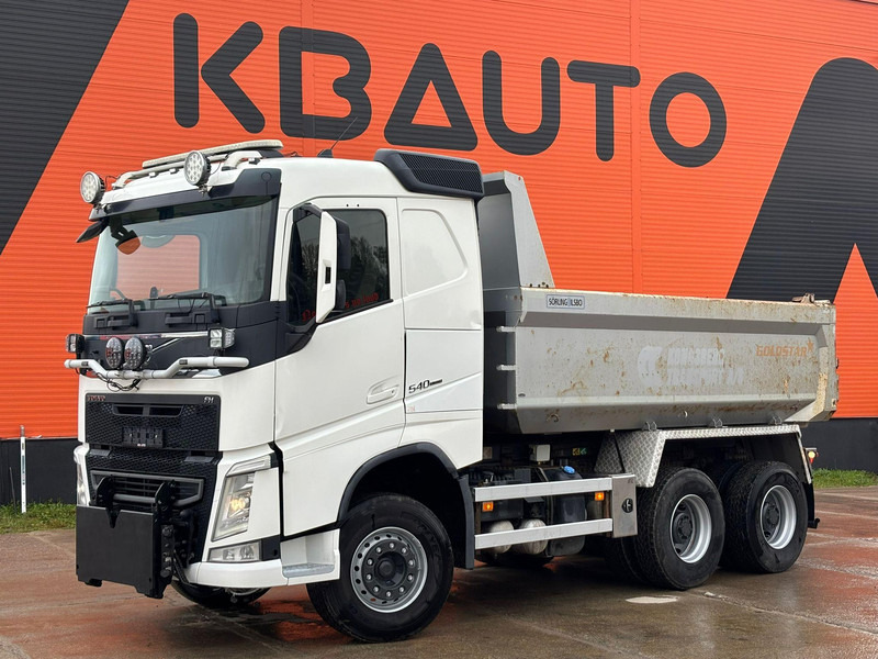 Volvo FH 540 6x4 RETARDER / TANDEM AXLE LIFT / SNOWPLOW EQUIPMENT / BOX L = 4473 mm - Kravas automašīna pašizgāzējs: foto 1 Volvo FH 540 6x4 RETARDER / TANDEM AXLE LIFT / SNOWPLOW EQUIPMENT / BOX L = 4473 mm - Kravas automašīna pašizgāzējs: foto 1