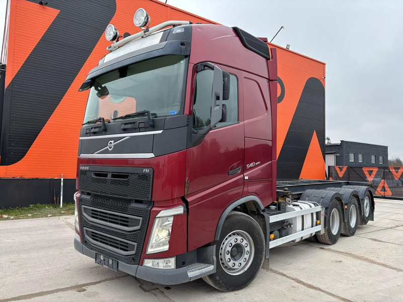 Volvo FH 540 8x4*4 CHASSIS L=6124 mm - Šasija kravas automašīna: foto 2 Volvo FH 540 8x4*4 CHASSIS L=6124 mm - Šasija kravas automašīna: foto 2
