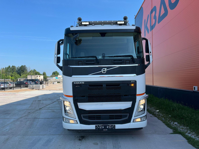Volvo FH 540 8x4*4 HMF5020K-6 + JIB + WINCH / PLATFORM L=6508 mm - Bortu kravas automašīna/ Platforma, Kravas auto ar manipulatoru: foto 3 Volvo FH 540 8x4*4 HMF5020K-6 + JIB + WINCH / PLATFORM L=6508 mm - Bortu kravas automašīna/ Platforma, Kravas auto ar manipulatoru: foto 3