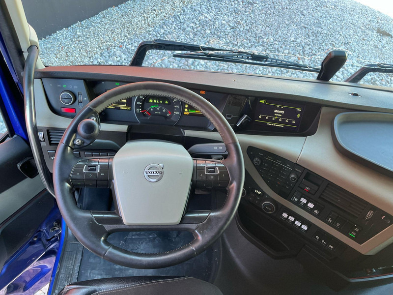 Volvo FH 540 8x4/4 līzingu Volvo FH 540 8x4/4: foto 16