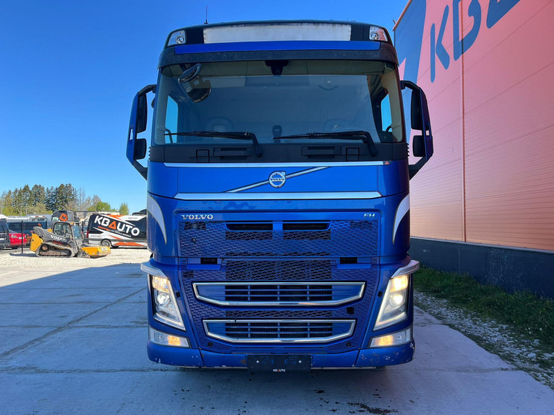 Volvo FH 540 8x4/4 - Kokvedējs, Kravas auto ar manipulatoru: foto 3 Volvo FH 540 8x4/4 - Kokvedējs, Kravas auto ar manipulatoru: foto 3
