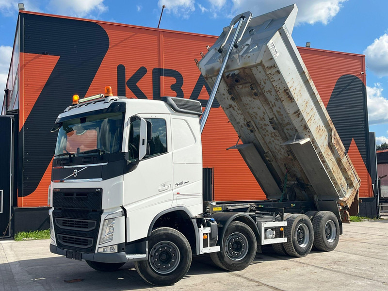 Volvo FH 540 8x4 RETARDER / TANDEM AXLE LIFT / BOX L=5501 mm - Kravas automašīna pašizgāzējs: foto 2 Volvo FH 540 8x4 RETARDER / TANDEM AXLE LIFT / BOX L=5501 mm - Kravas automašīna pašizgāzējs: foto 2