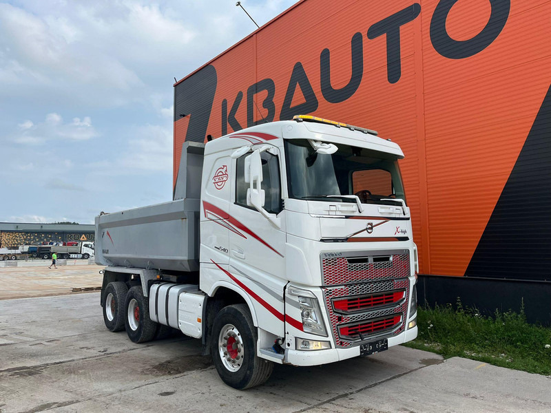 Volvo FH 540 RETARDER / BIG AXLES / TANDEM AXLE LIFT / BOX L=4523 - Kravas automašīna pašizgāzējs: foto 4 Volvo FH 540 RETARDER / BIG AXLES / TANDEM AXLE LIFT / BOX L=4523 - Kravas automašīna pašizgāzējs: foto 4