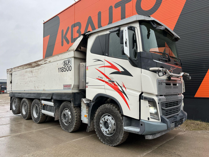Volvo FH 750 10x4 ADR / RETARDER / FULL STEEL / BOX L=7089 mm - Kravas automašīna pašizgāzējs: foto 4 Volvo FH 750 10x4 ADR / RETARDER / FULL STEEL / BOX L=7089 mm - Kravas automašīna pašizgāzējs: foto 4