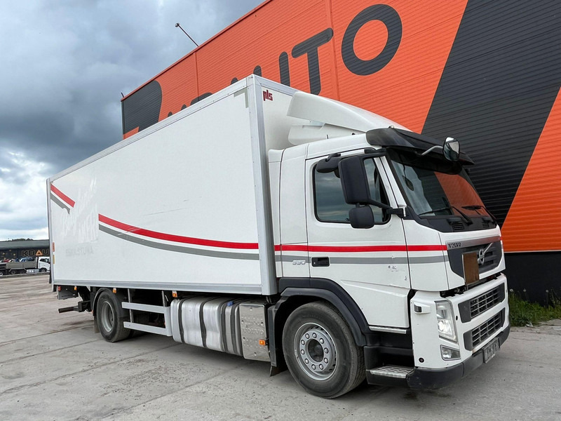 Volvo FM 330 4x2 BOX L=7533 mm - Kravas automašīna ar slēgto virsbūvi: foto 4 Volvo FM 330 4x2 BOX L=7533 mm - Kravas automašīna ar slēgto virsbūvi: foto 4