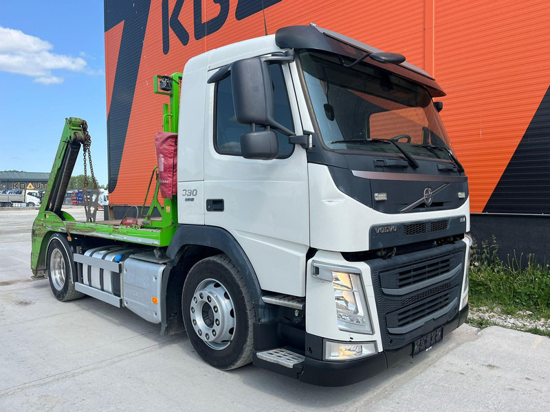Volvo FM 330 4x2 JOAB TL 8 AO C - Būvgružu konteineru vedējs: foto 4 Volvo FM 330 4x2 JOAB TL 8 AO C - Būvgružu konteineru vedējs: foto 4